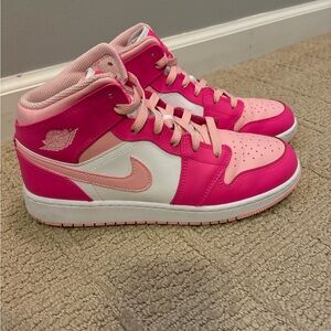 Pink nike jordans